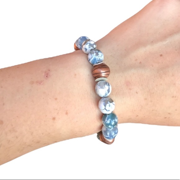 Blue Beaded stretch Bracelet - Picture 5 of 14